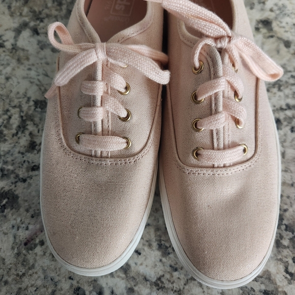 Womens Keds Shoes - Picture 2 of 5